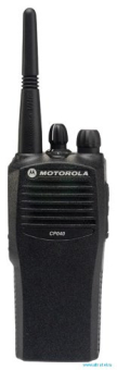 Портативная радиостанция Motorola CP040